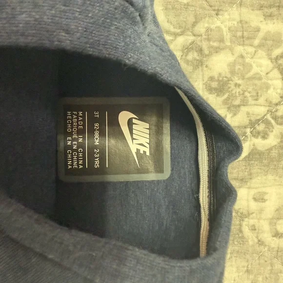 Nike Blue Short Sleeve Tee and shorts set - Picture 2 of 9